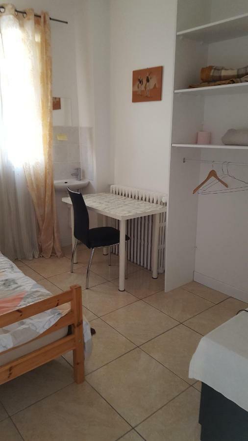 Chambres à PARIS Ivry-sur-Seine Exterior foto